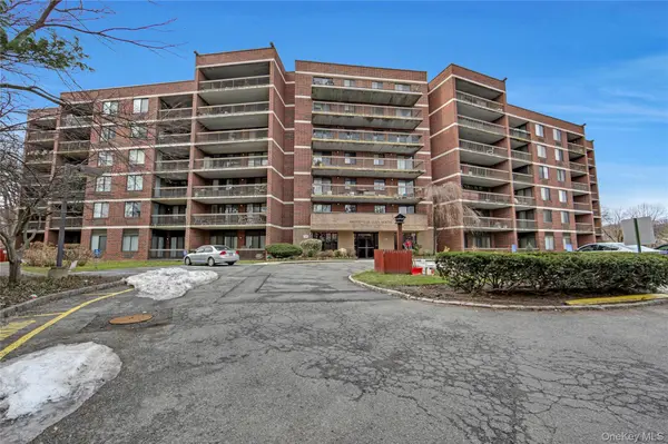 1374 Midland AVE #PH3, Bronxville, NY 10708