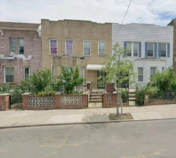 2712 Holland AVE, Bronx, NY 10467