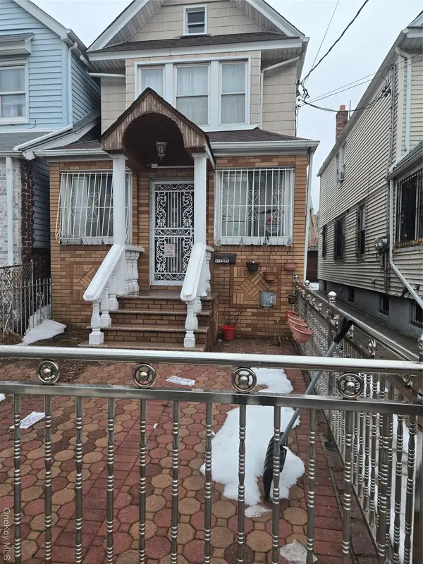 17205 89th AVE, Jamaica, NY 11432