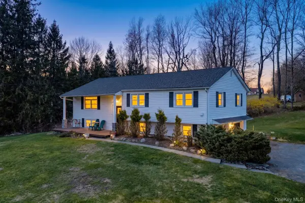 5 Blue Spruce LN, Monticello, NY 12701