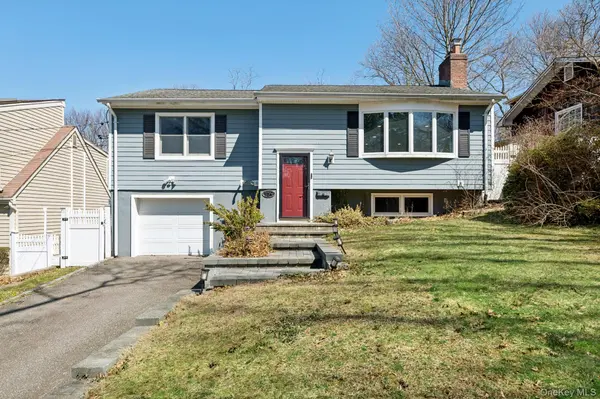 159 Chestnut CIR, Northport, NY 11768