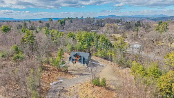 32 Pro CT, Hurley, NY 12443