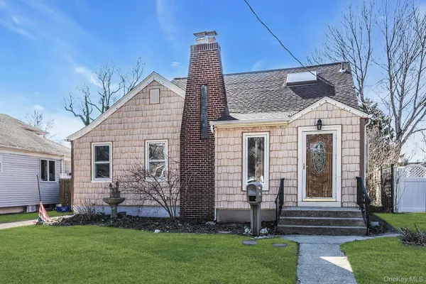 306 Park AVE, Freeport, NY 11520