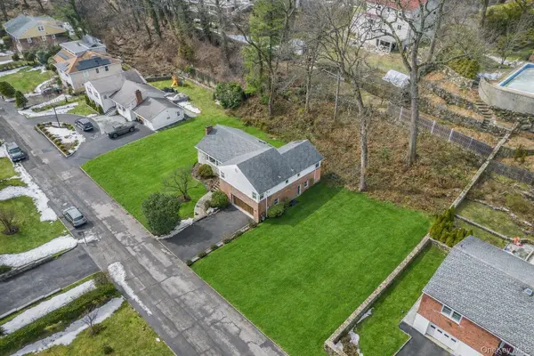 61 Devon RD, Bronxville, NY 10708