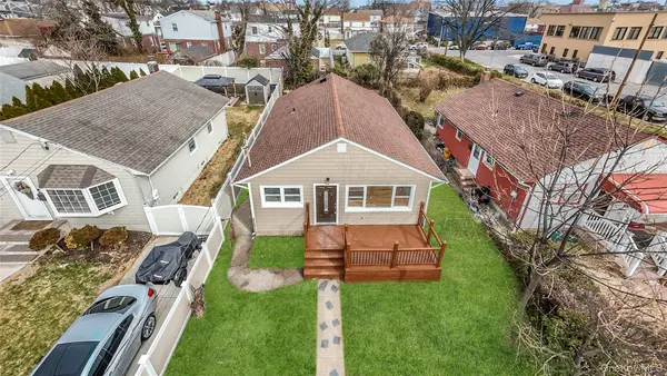 27 Sewell ST, Hempstead, NY 11550