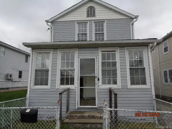 19 E 10th RD,  Broad Channel,  NY 11693