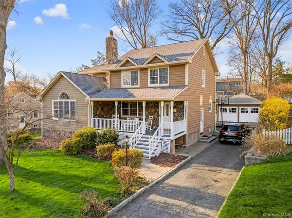 77 Hunt AVE, Pearl River, NY 10965