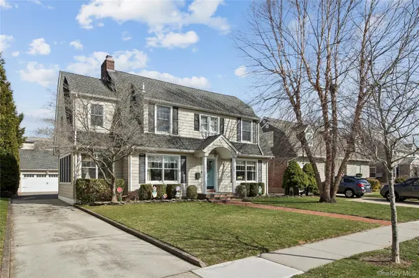103 Garden ST, Garden City, NY 11530
