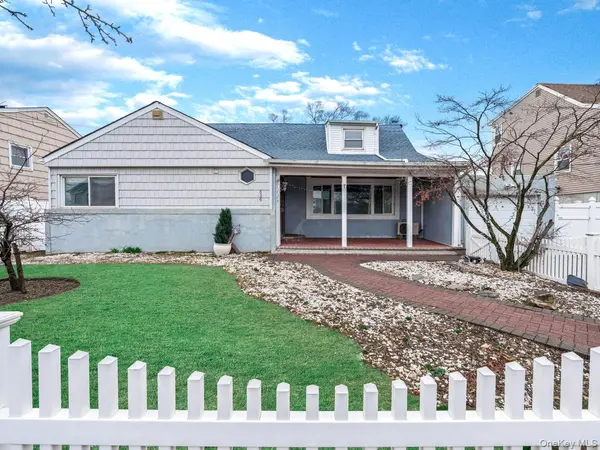 626 Pearl ST, Oceanside, NY 11572