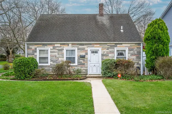 306 Curtis AVE, Carle Place, NY 11514