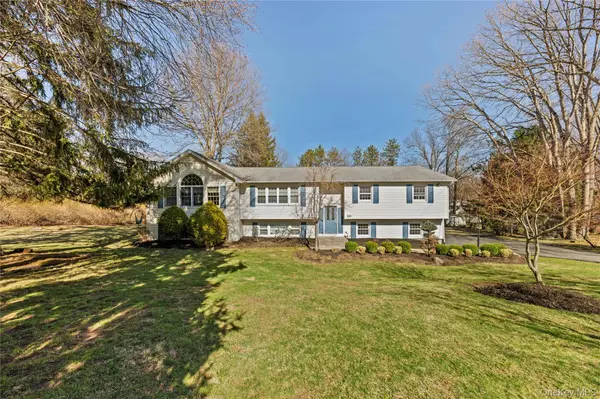 20 Dale RD, Airmont, NY 10952