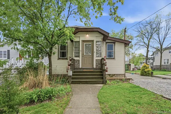 111 Ray ST, Freeport, NY 11520