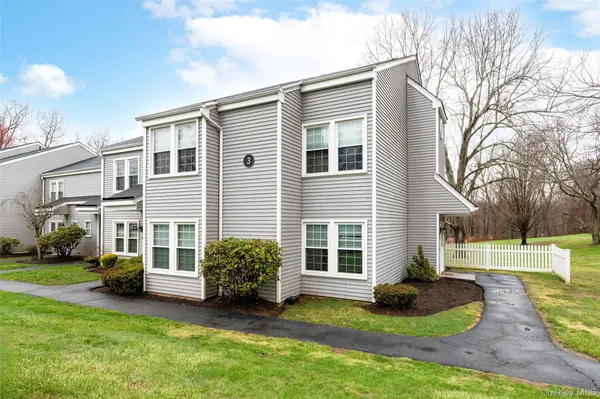 308 Misty Hills LN, Carmel, NY 10512