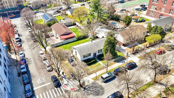 1580 Crotona PARK, Bronx, NY 10460