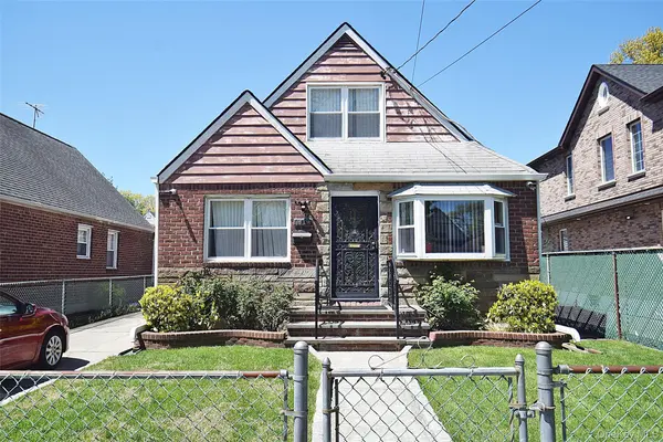 86-28 Musket ST, Queens Village, NY 11427