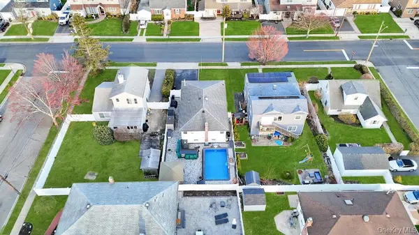 256 Division AVE, Massapequa, NY 11758