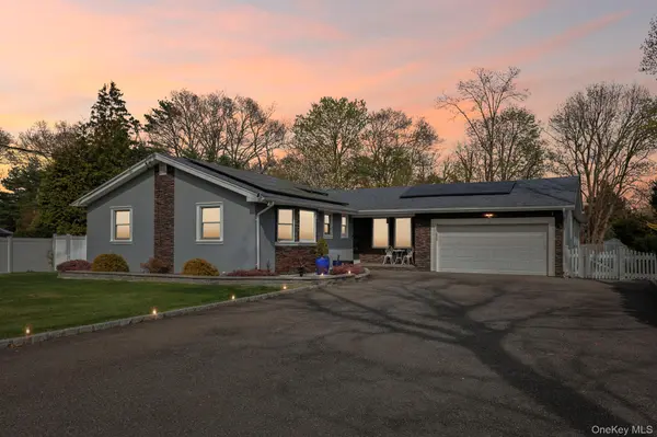 11 Mid PL, Bohemia, NY 11716