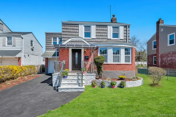 160 Fallon AVE, Elmont, NY 11003