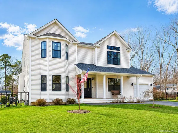 140 Gull Dip RD, Ridge, NY 11961