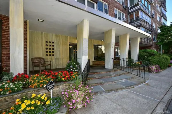 1 Washington SQ #2H, Larchmont, NY 10538