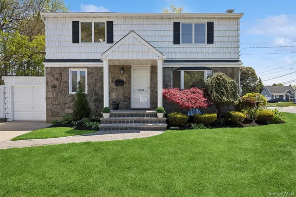 1804 Maurice AVE, East Meadow, NY 11554
