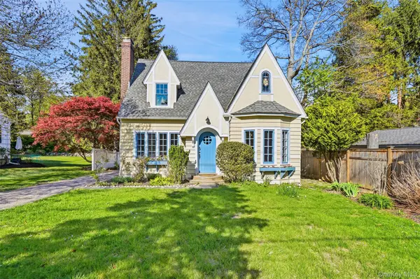 82 Crescent TER,  Bedford Hills,  NY 10507