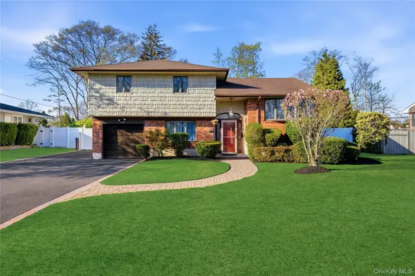 189 Marilynn ST, East Islip, NY 11730