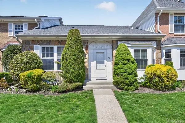 215 Summit WAY, Syosset, NY 11791