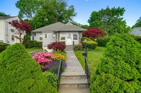 42 Beverly RD, Yonkers, NY 10710