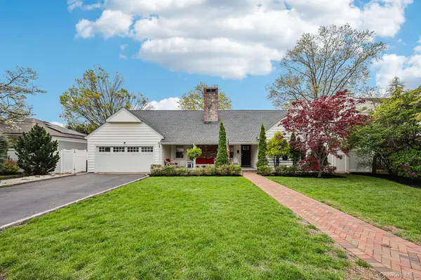20 Arizona AVE, Rockville Centre, NY 11570