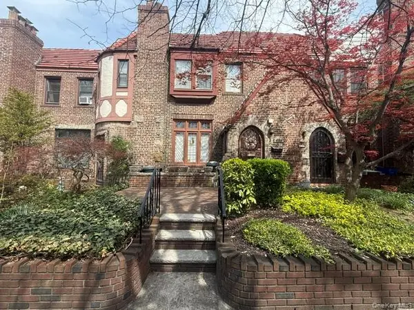 47-33 188th ST,  Flushing,  NY 11358