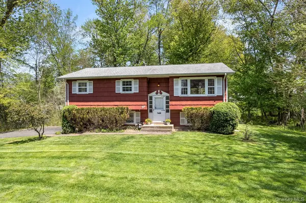 4 Brentwood DR, New City, NY 10956