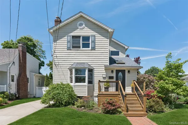 1749 Commonwealth AVE, Merrick, NY 11566