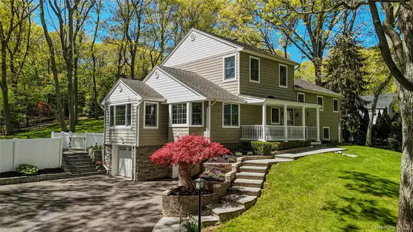 60 Woodvale AVE, Kings Park, NY 11754