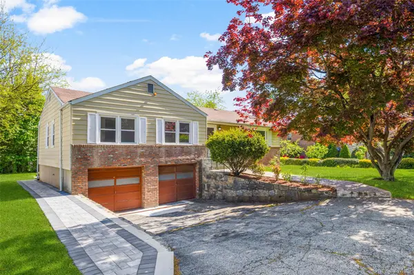 71 Bacon PL, Yonkers, NY 10710