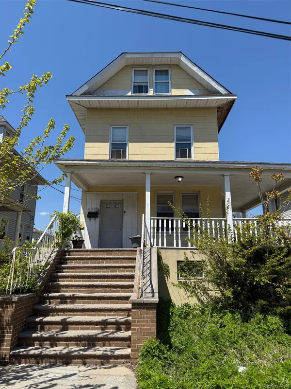 6932 Burchell AVE, Arverne, NY 11692