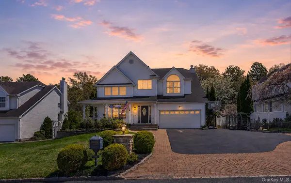 33 Oceanview BLVD, Manorville, NY 11949