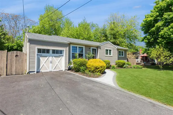 29 Superior ST, Port Jefferson Station, NY 11776