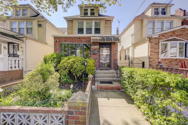 130-18 115th ST, South Ozone Park, NY 11420