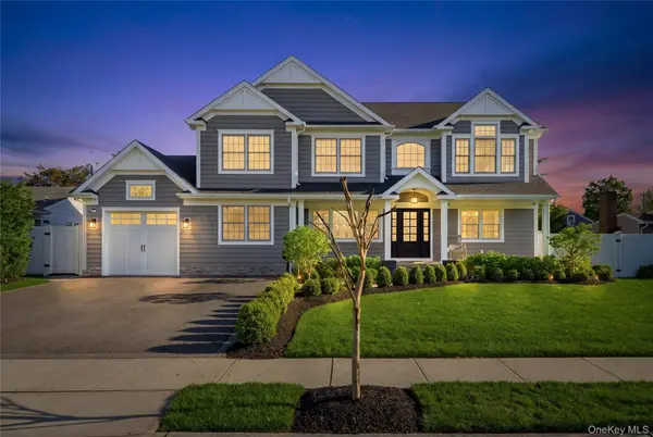 48 Iroquois ST, Massapequa, NY 11758