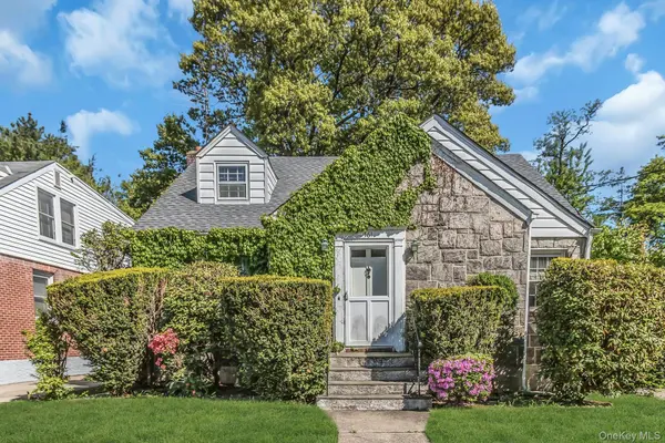 461 Madison AVE, West Hempstead, NY 11552