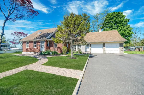 136 1st ST, Brentwood, NY 11717