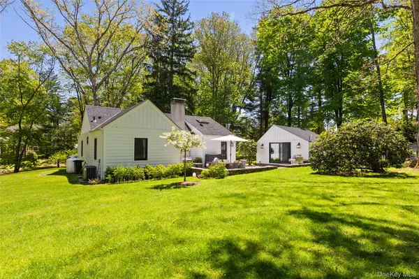 49 Clinton RD, Bedford Hills, NY 10507