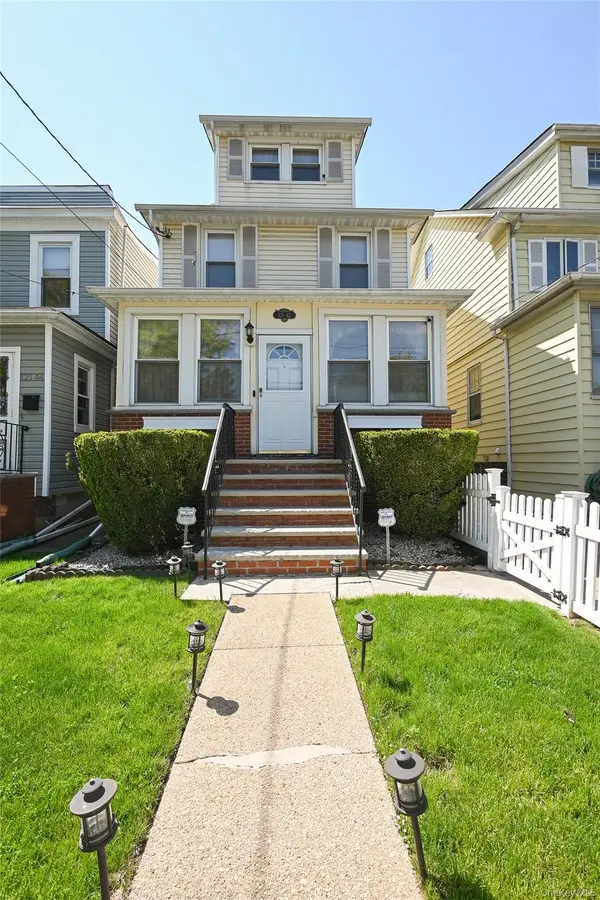 12142 6th AVE,  College Point,  NY 11356