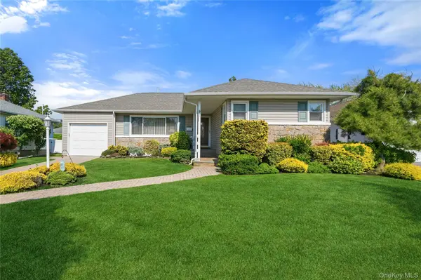 895 Iris DR, Bellmore, NY 11710
