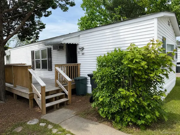 1964 River RD #106, Calverton, NY 11933