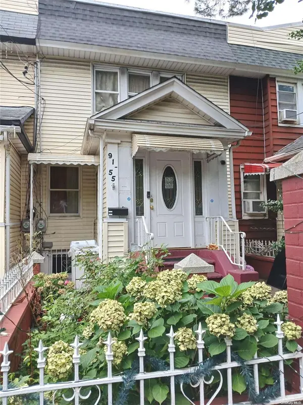 91-55 96th ST, Woodhaven, NY 11421