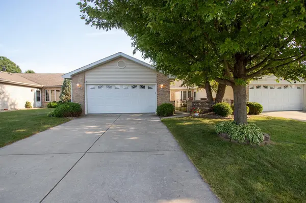 1623 Beech DR, Crown Point, IN 46307