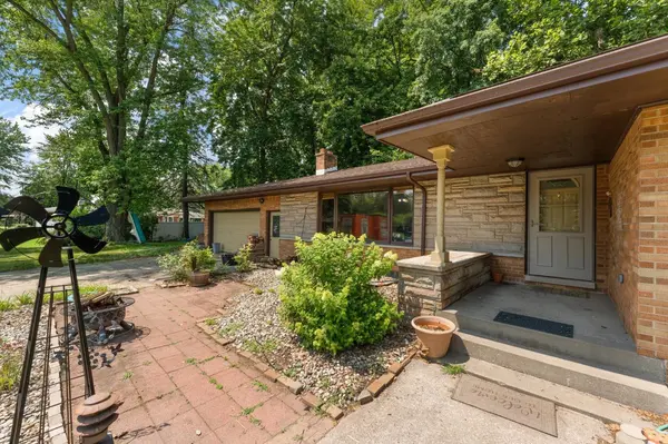 1976 Center ST, Portage, IN 46368