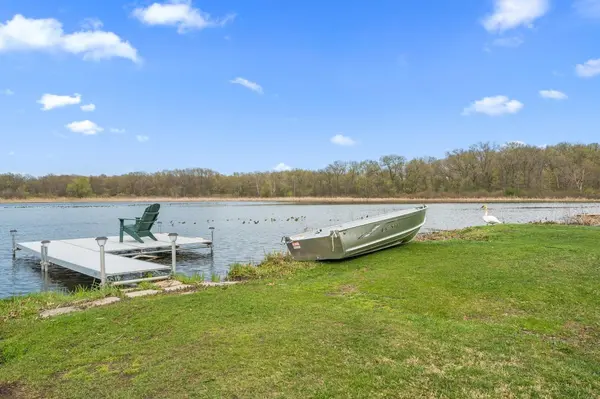 402 Lakeside DR, Walkerton, IN 46574